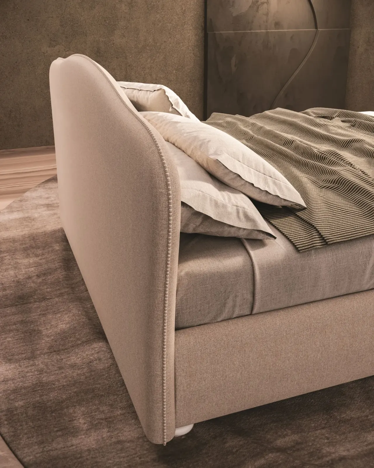 Letto Camilla, letto imbottito con testiera sagomata e box contenitore, made in Italy – foto 3